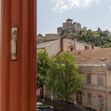 Penzion Deloris Trencin Bagian luar foto