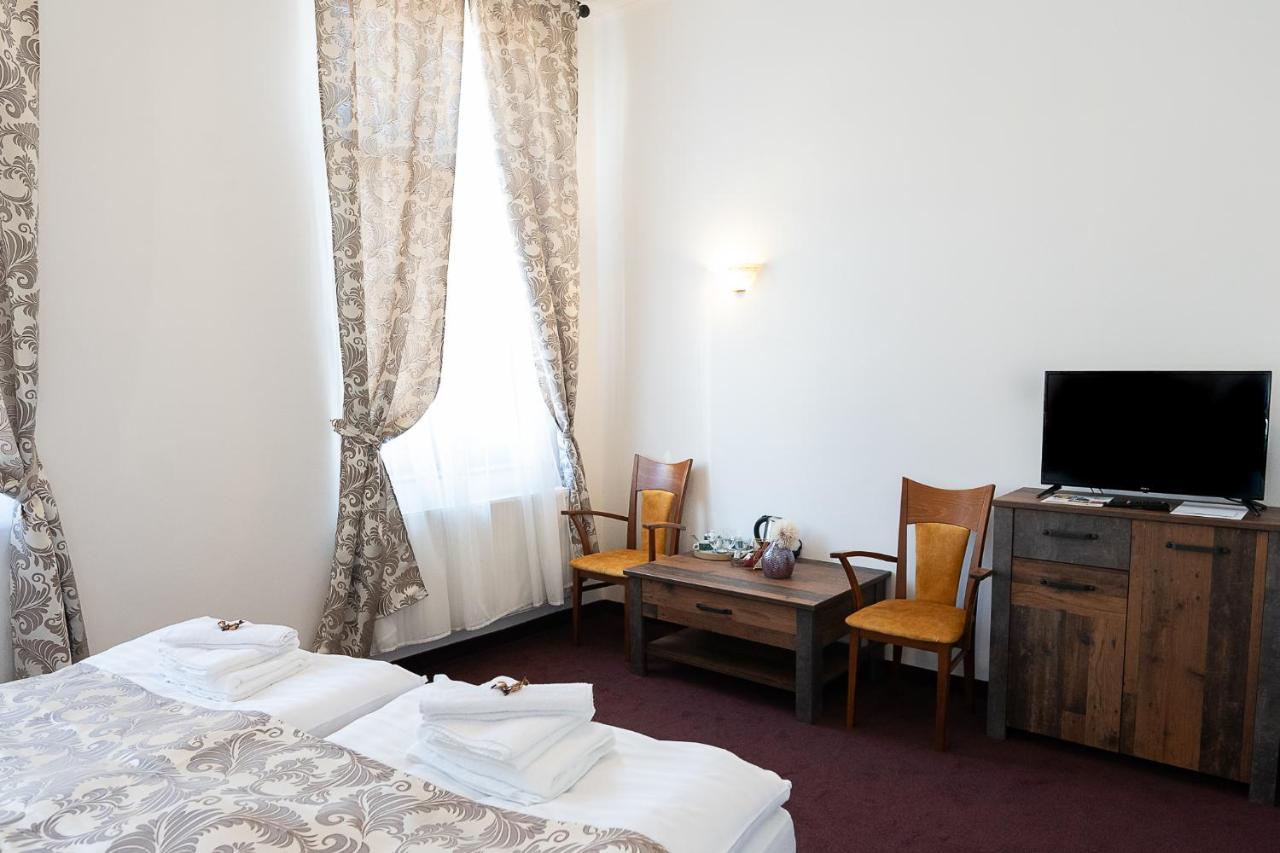 Penzion Deloris Trencin Bagian luar foto