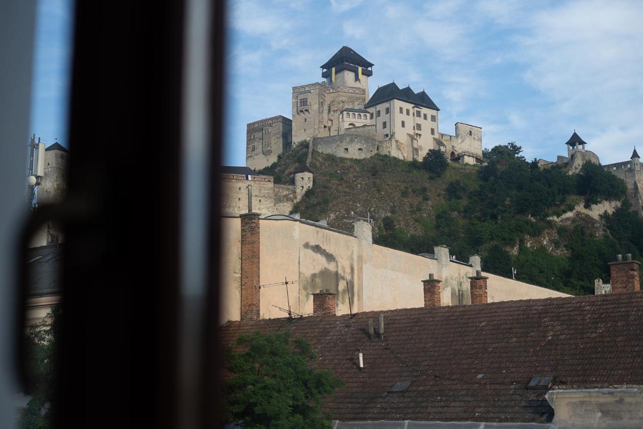 Penzion Deloris Trencin Bagian luar foto