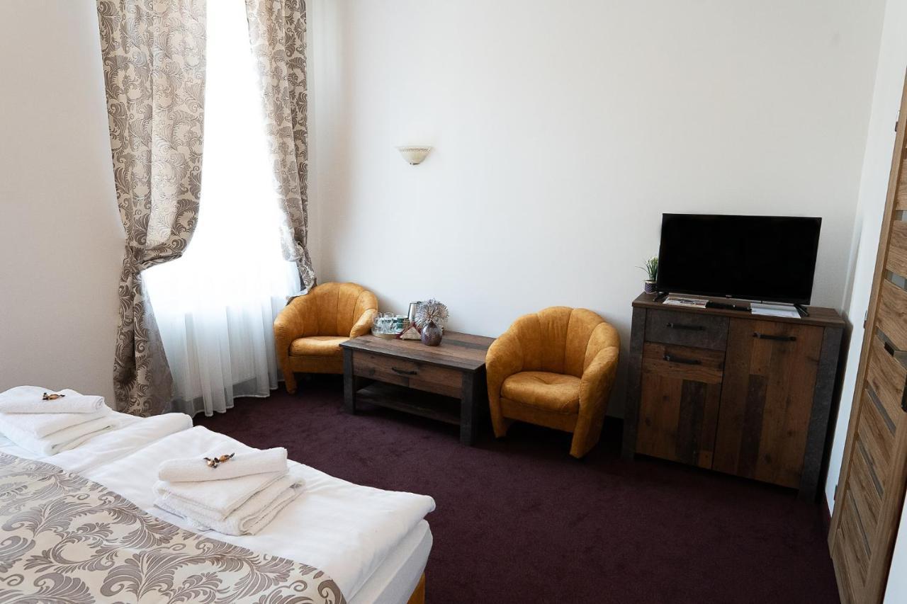 Penzion Deloris Trencin Bagian luar foto