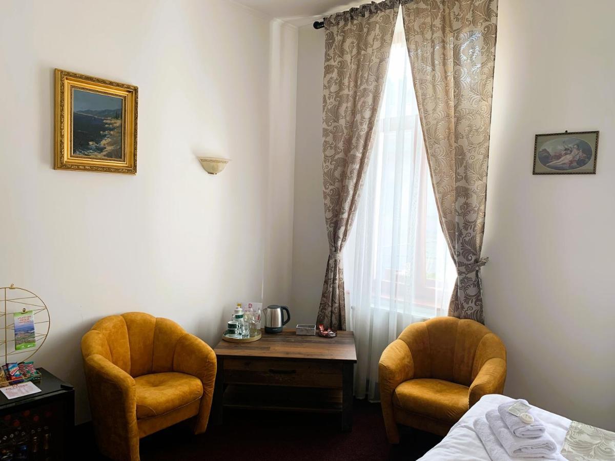 Penzion Deloris Trencin Bagian luar foto