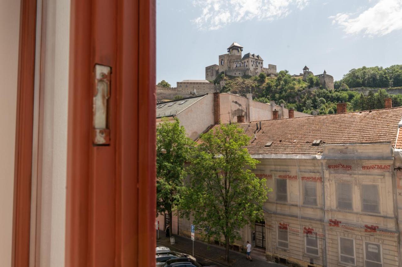 Penzion Deloris Trencin Bagian luar foto